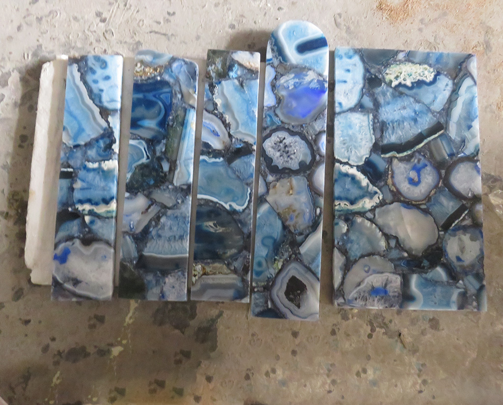 Blue quartz samples