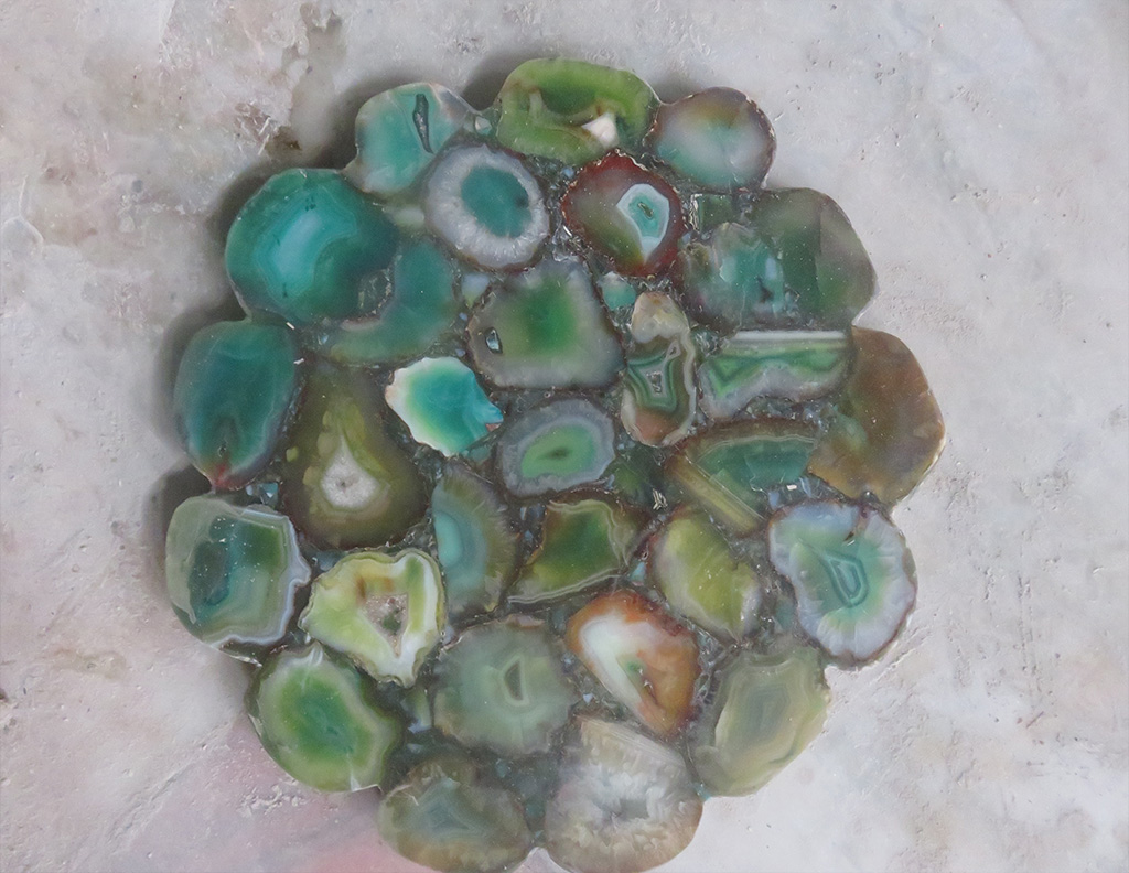 Green agate sample