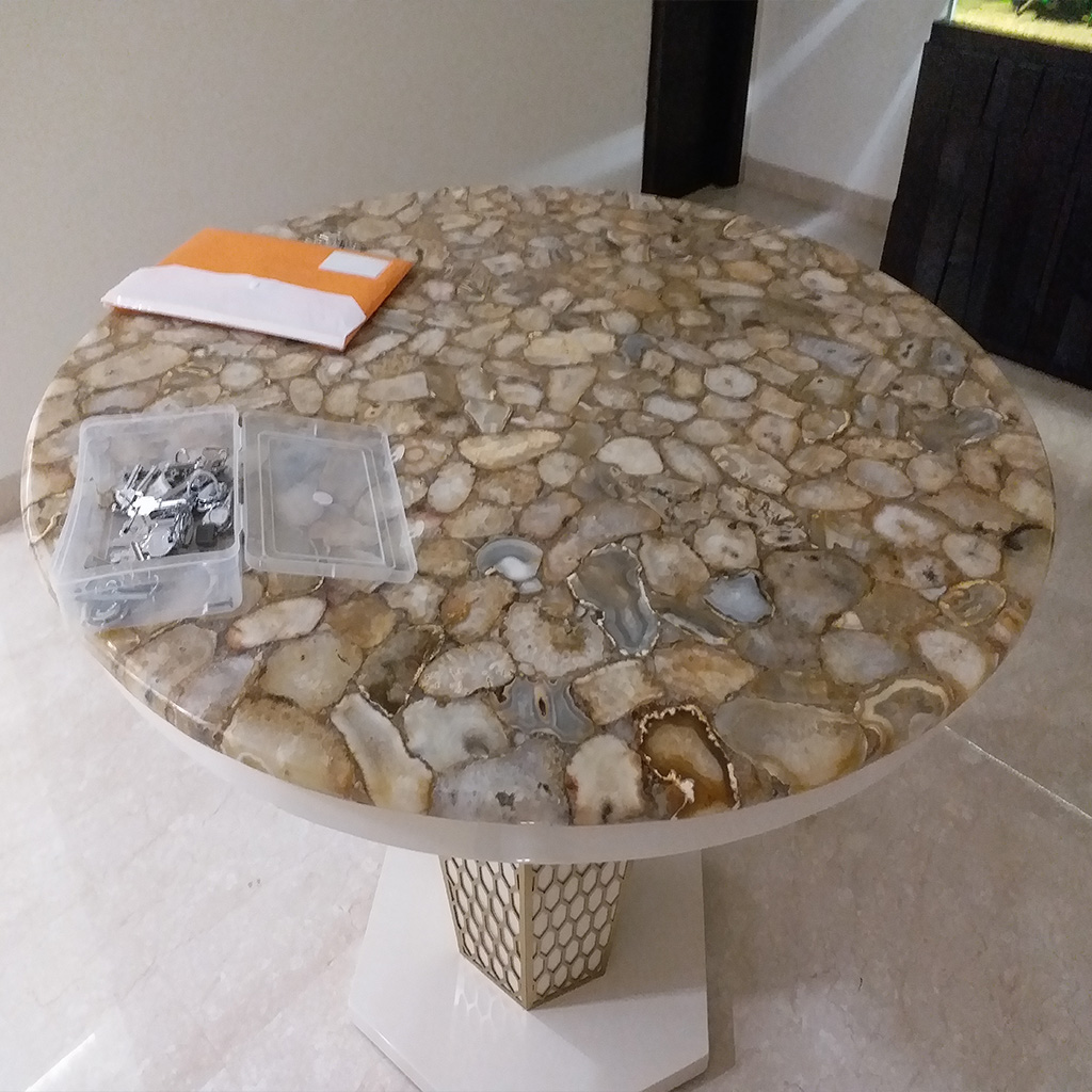 Side table mix agate