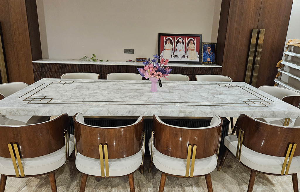 dinning table